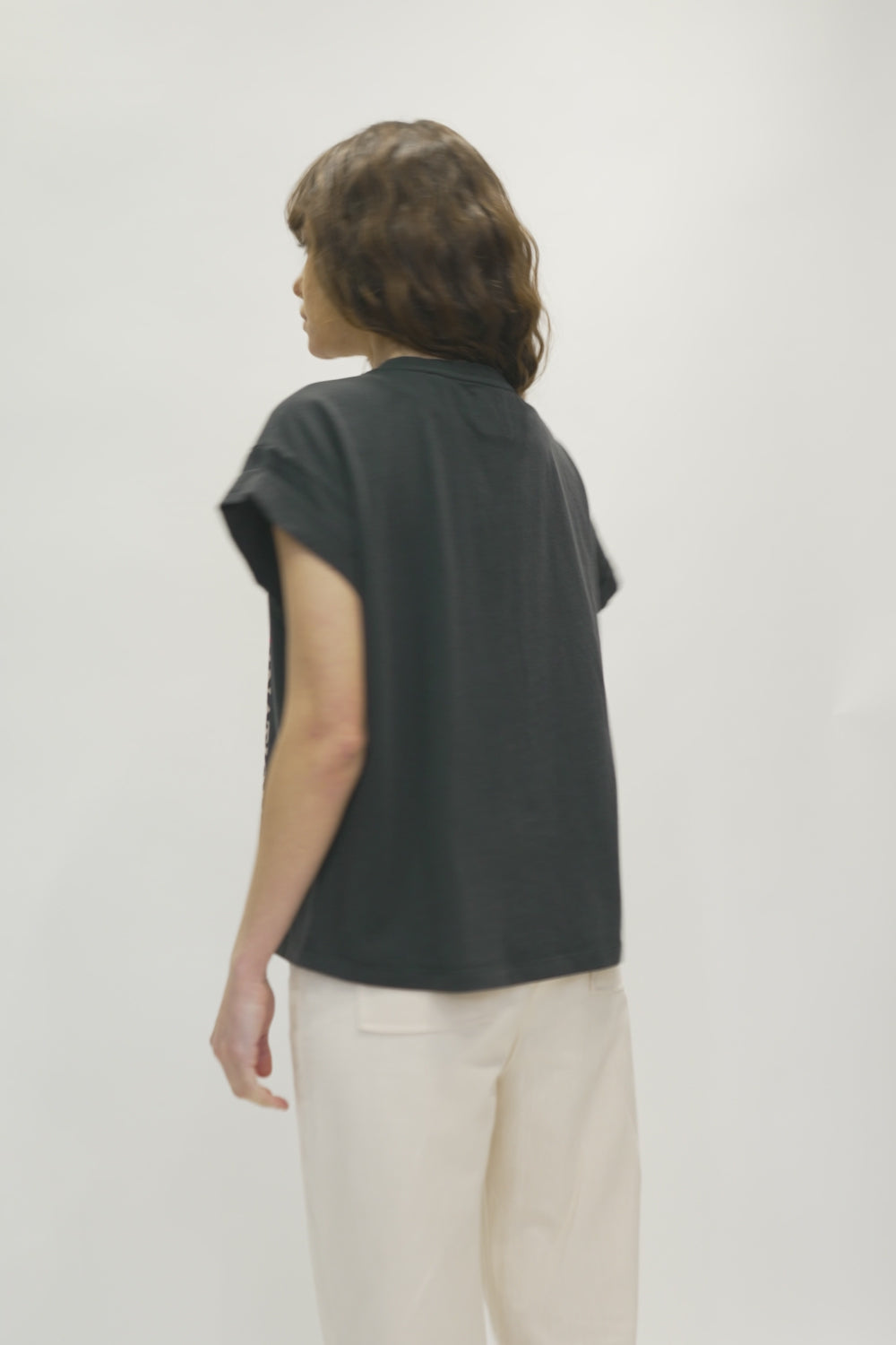 Polera Genovesa Orgánica Negra Mujer