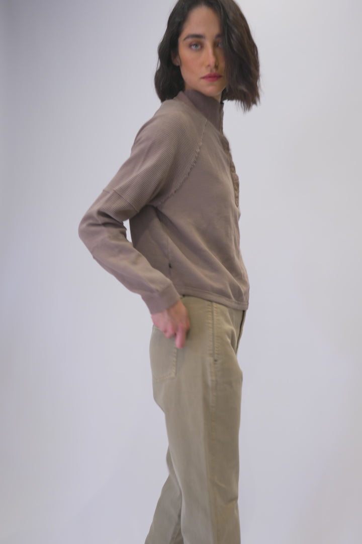 Polerón Raiza Orgánico Café Mujer