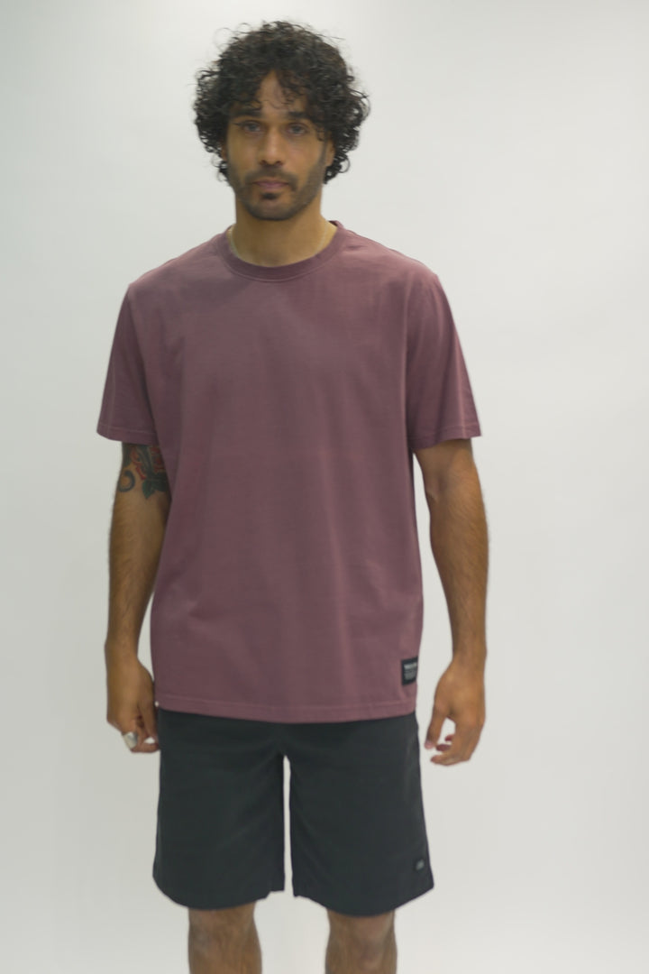 Polera Bat Orgánica Burdeo Hombre
