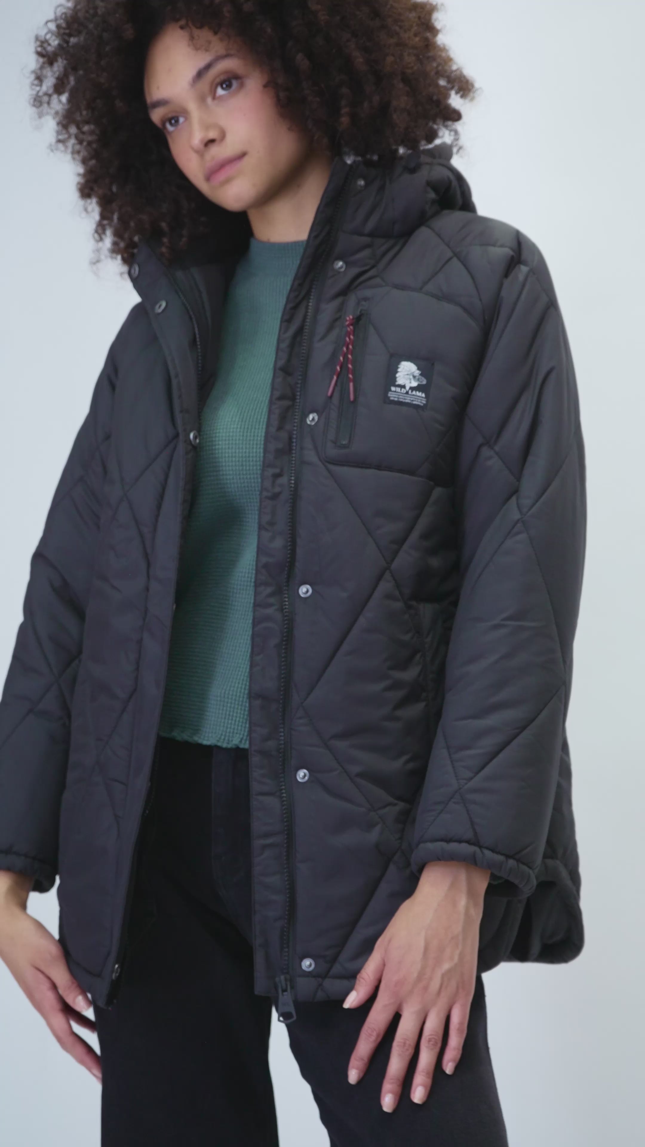Parka Oni Reciclada Negra Mujer – Wild Lama