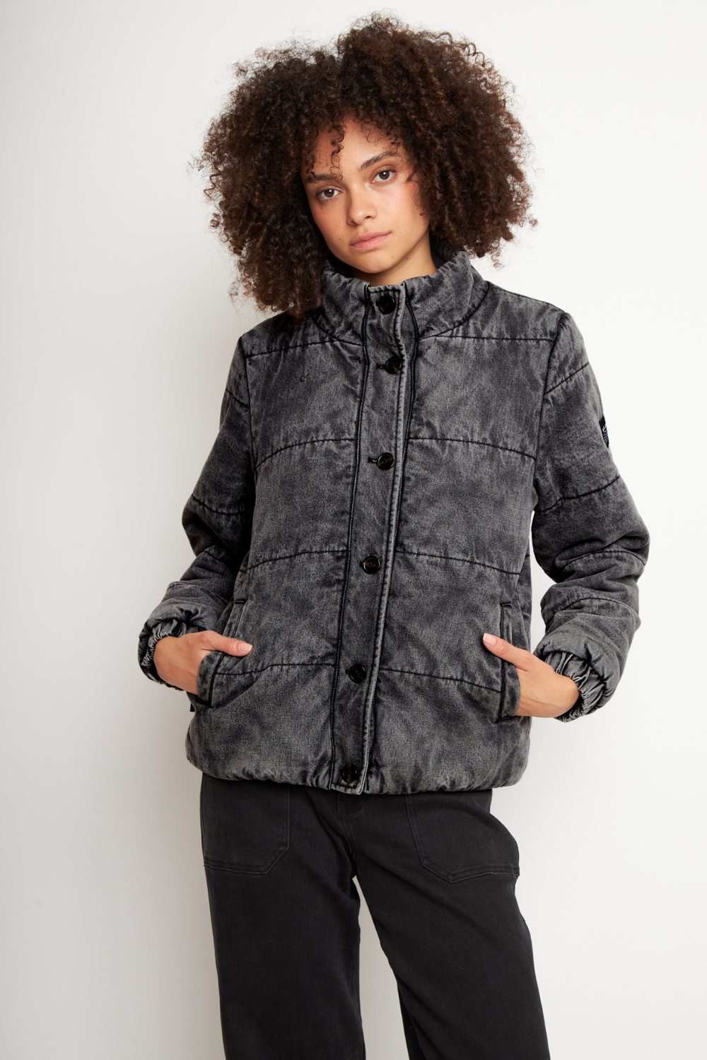 Parka Virae Orgánica Negra Mujer