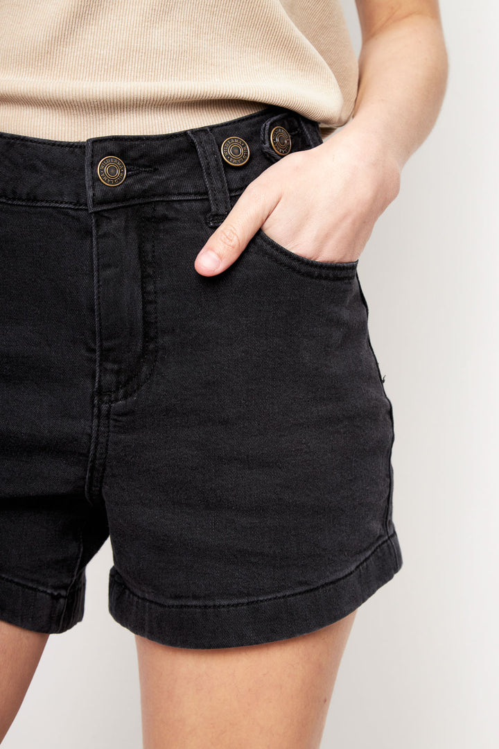 Short Nix Orgánico Denim Negro Mujer