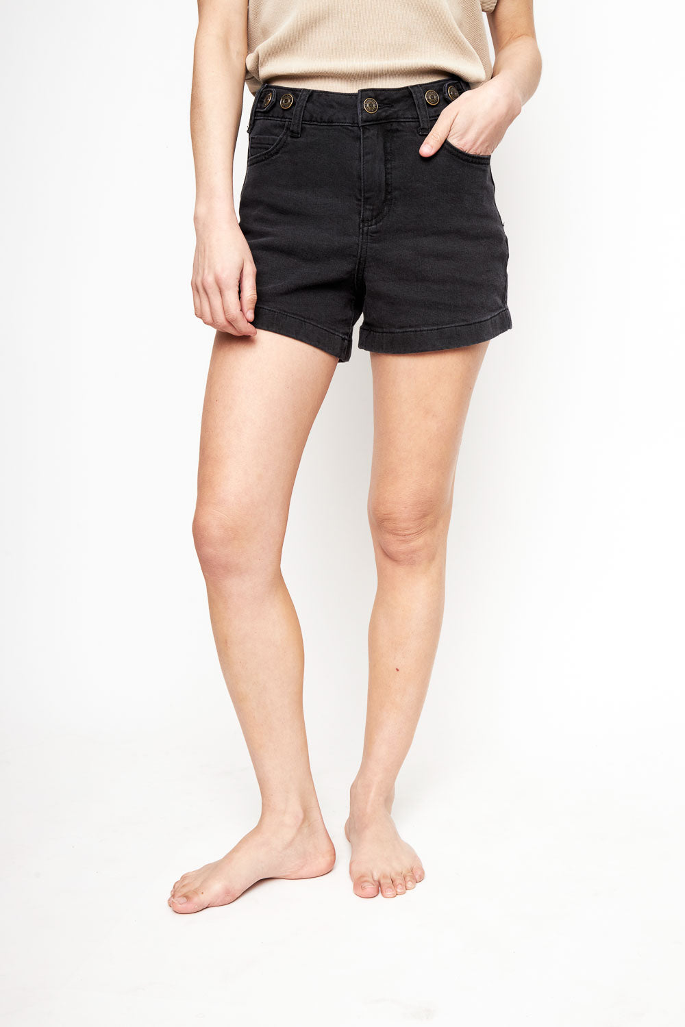 Short Nix Orgánico Denim Negro Mujer