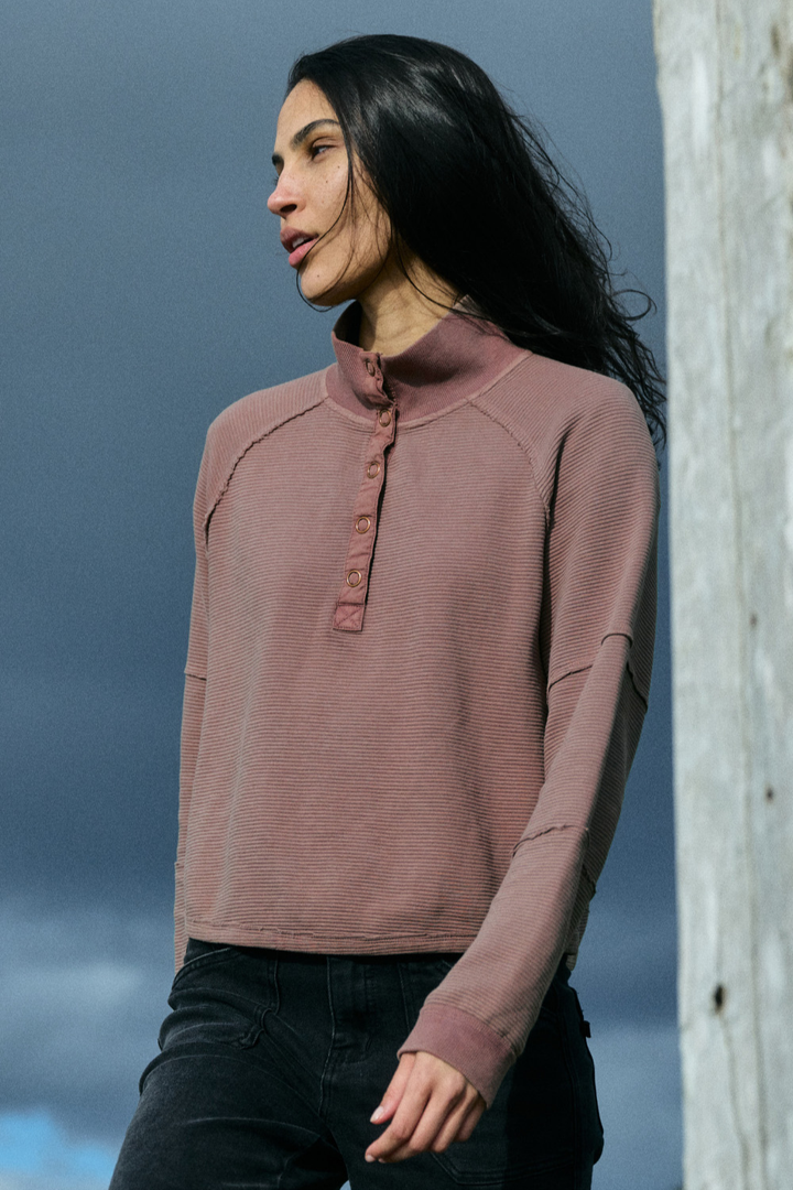 Polerón Raiza Orgánico Café Mujer