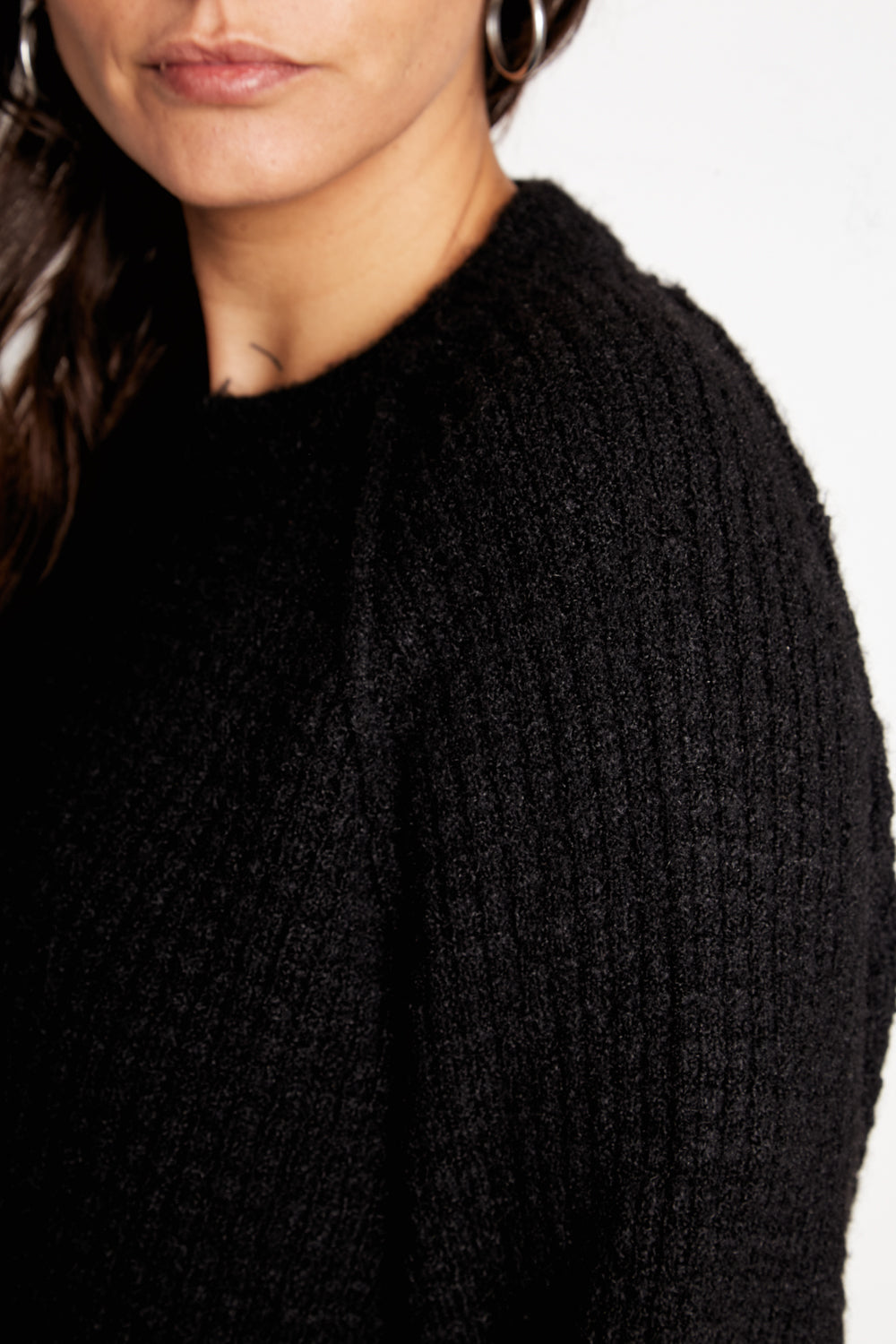 Sweater Akebia Reciclado Negro Mujer