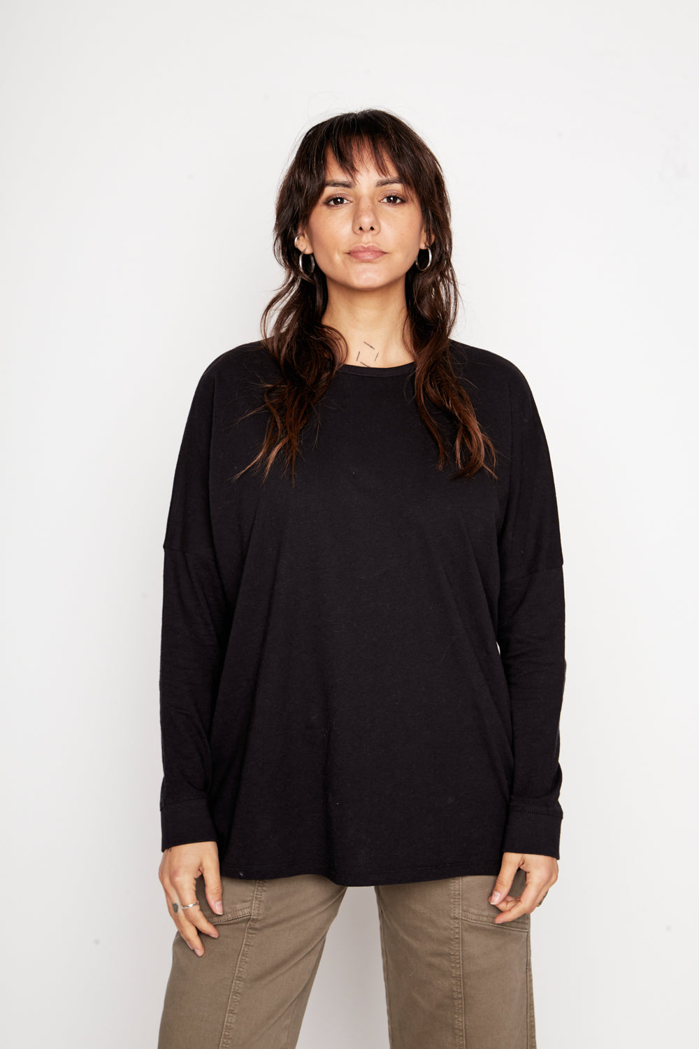 Polera Kava Cáñamo Negro Mujer