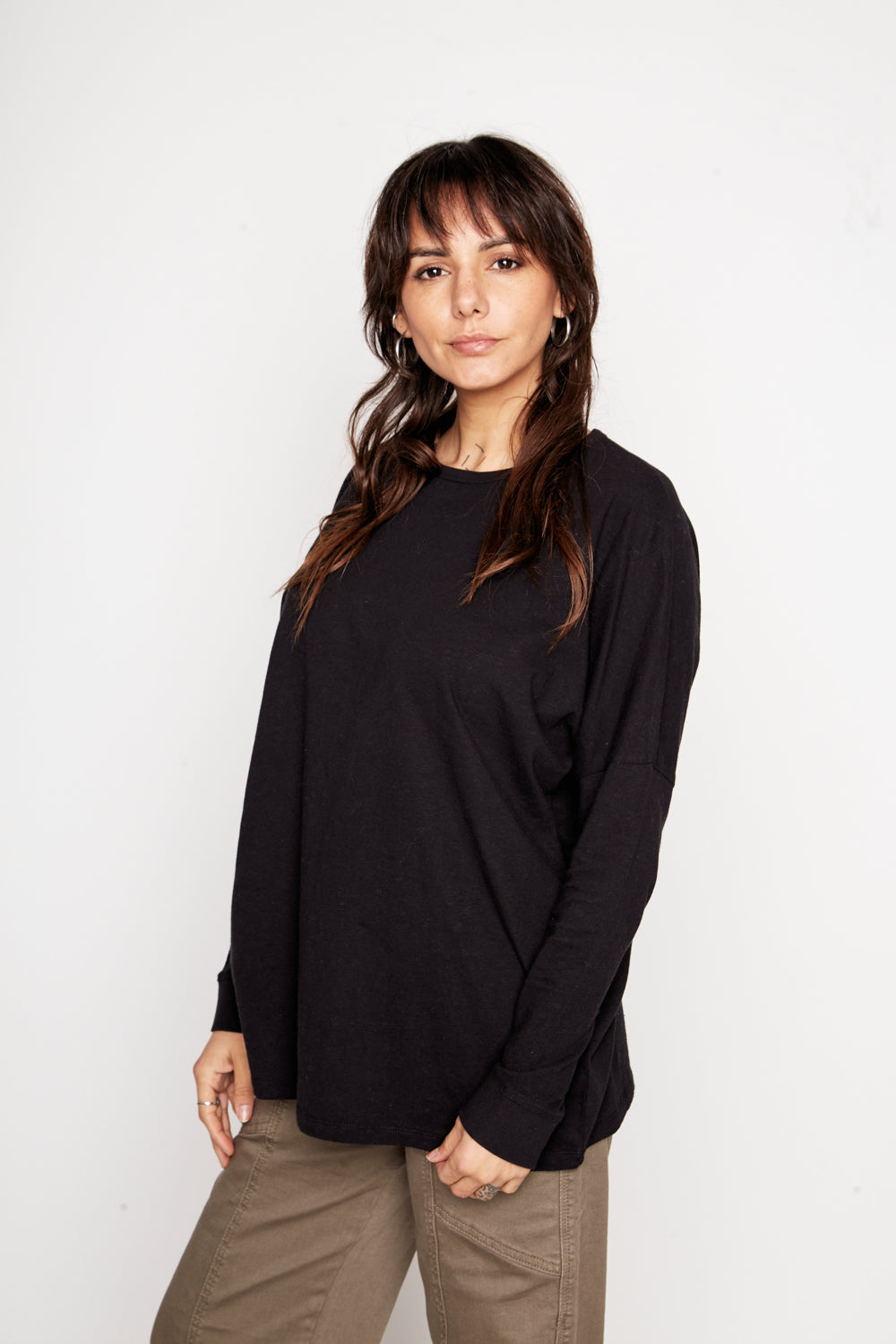 Polera Kava Cáñamo Negro Mujer