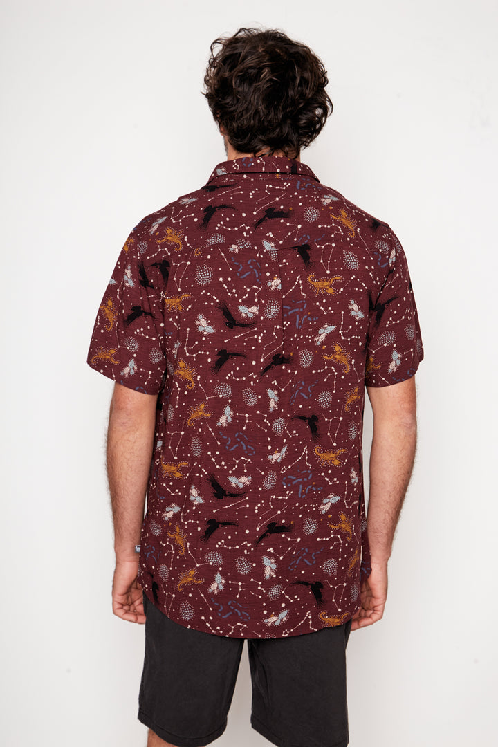 Guayabera Mero Fibras Viscosa Burdeo Hombre