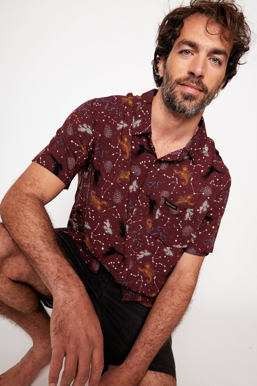 Guayabera Mero Fibras Viscosa Burdeo Hombre
