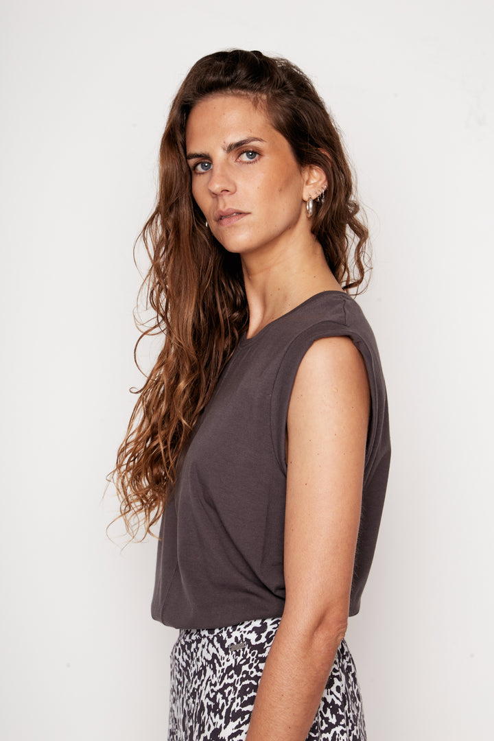 Polera Pupa Orgánica Gris Mujer