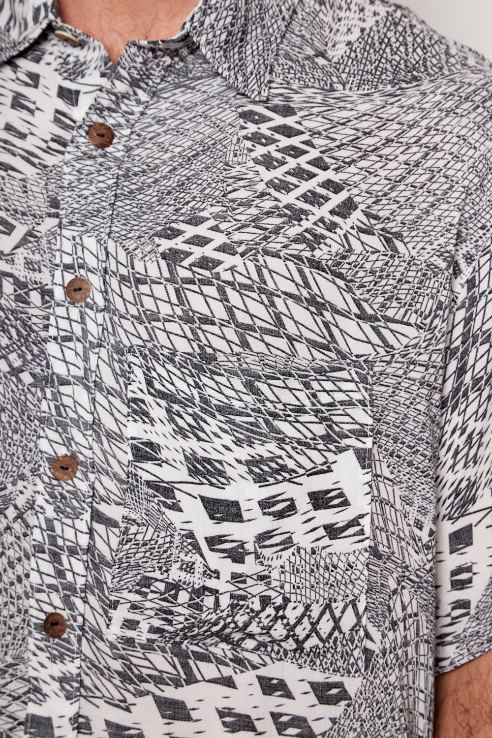 Guayabera Bunche Geométrico Blanco Negro