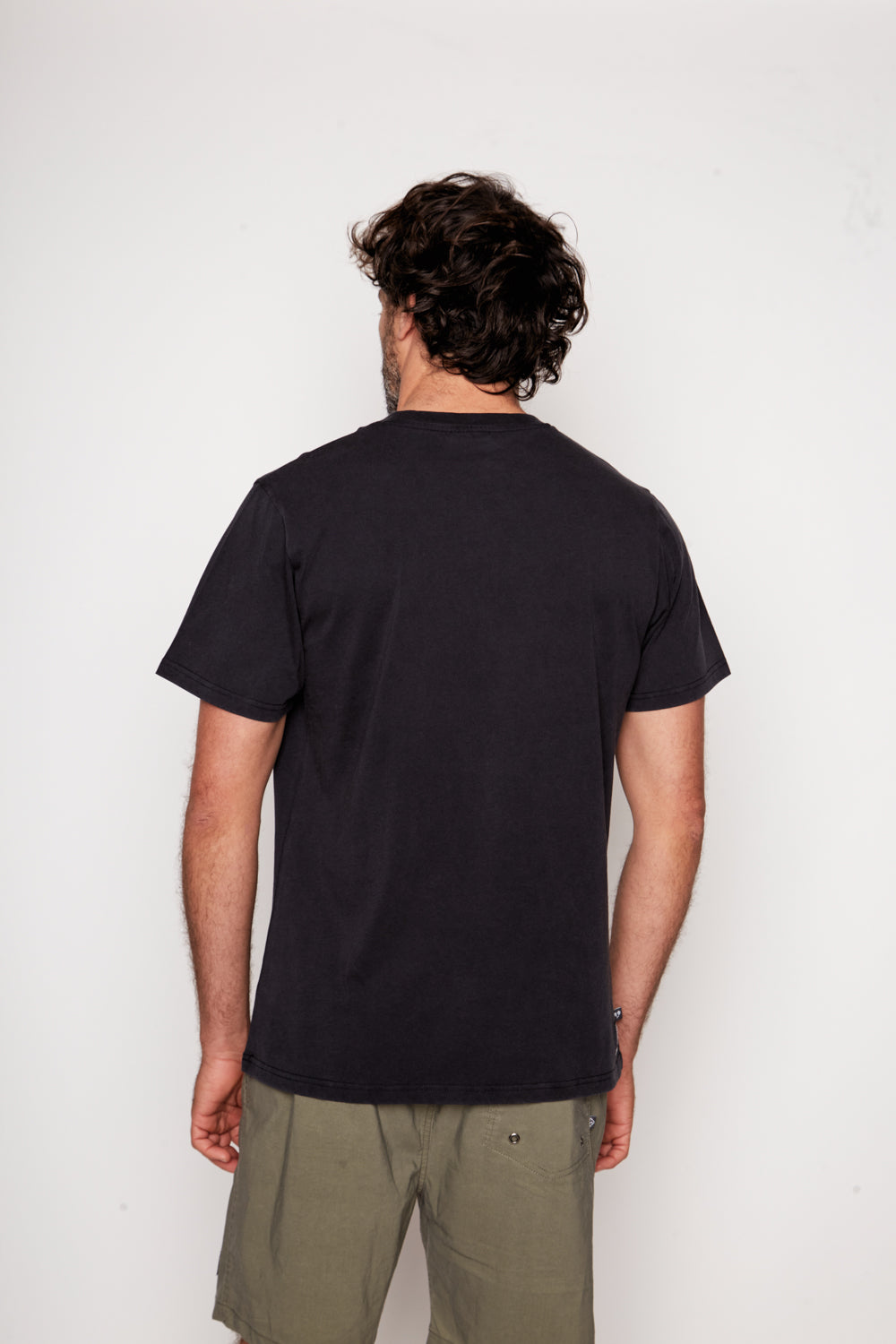 Polera Trona Orgánica Negro Hombre