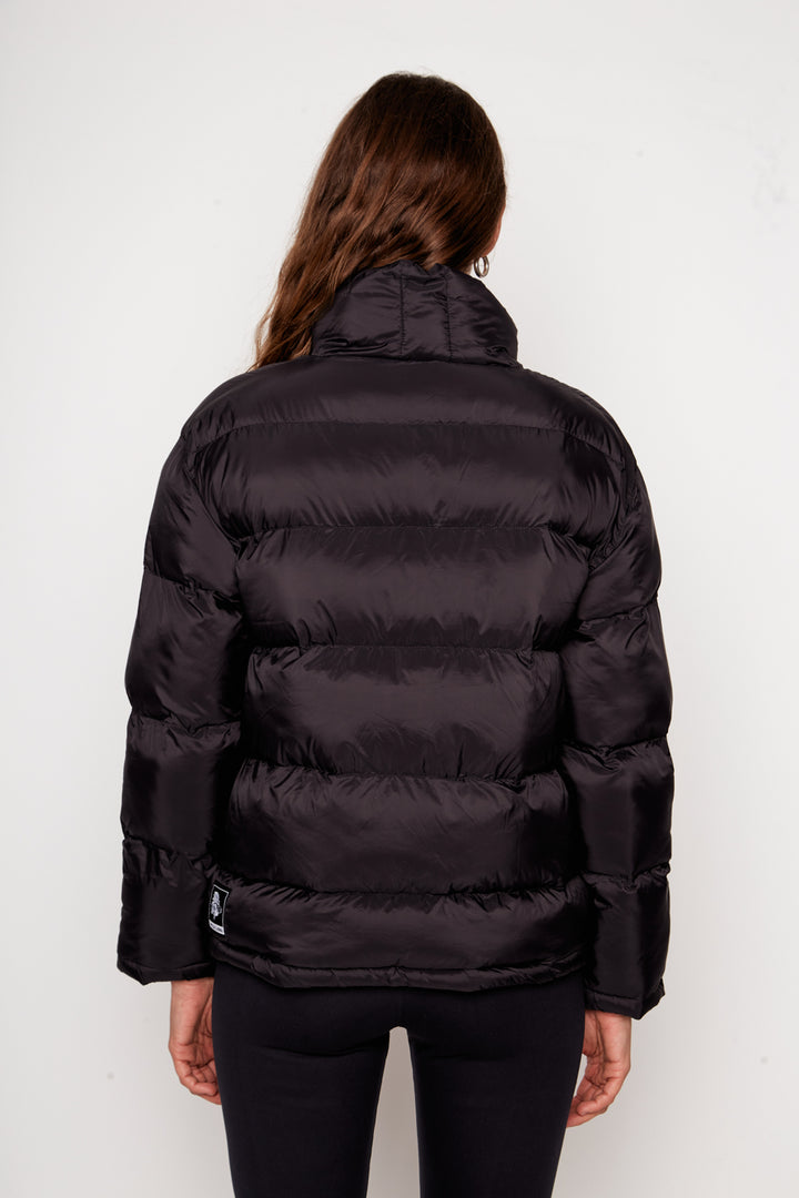 Parka Essential Puffa Reciclada Negra Mujer