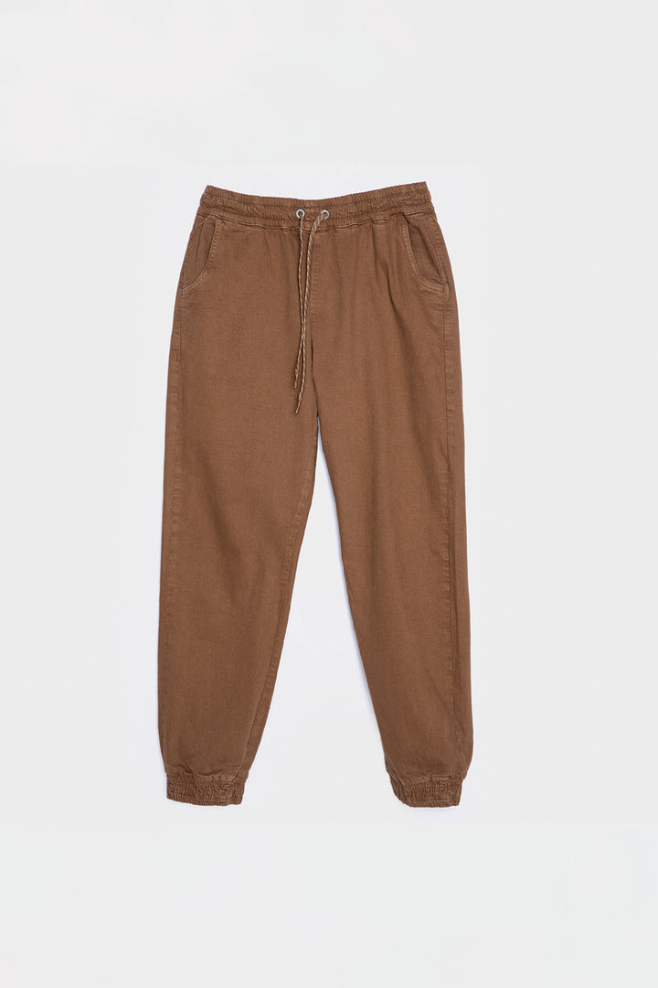 Jogger Iker Orgánico Café Hombre