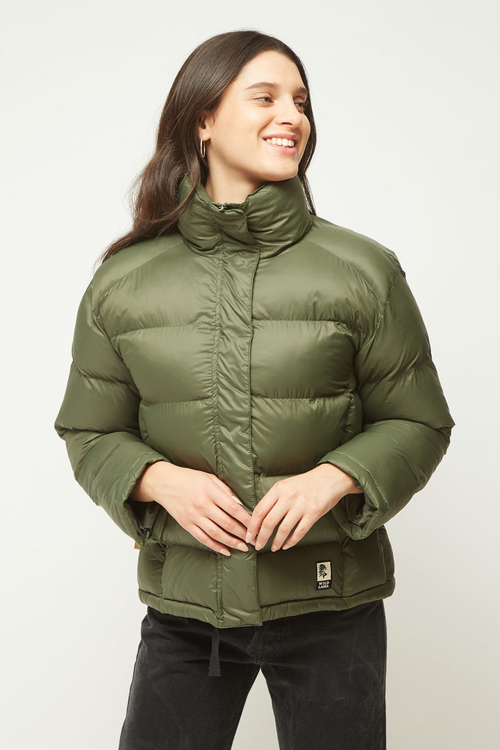 Essential Puffa Reciclada Verde Oliva Mujer