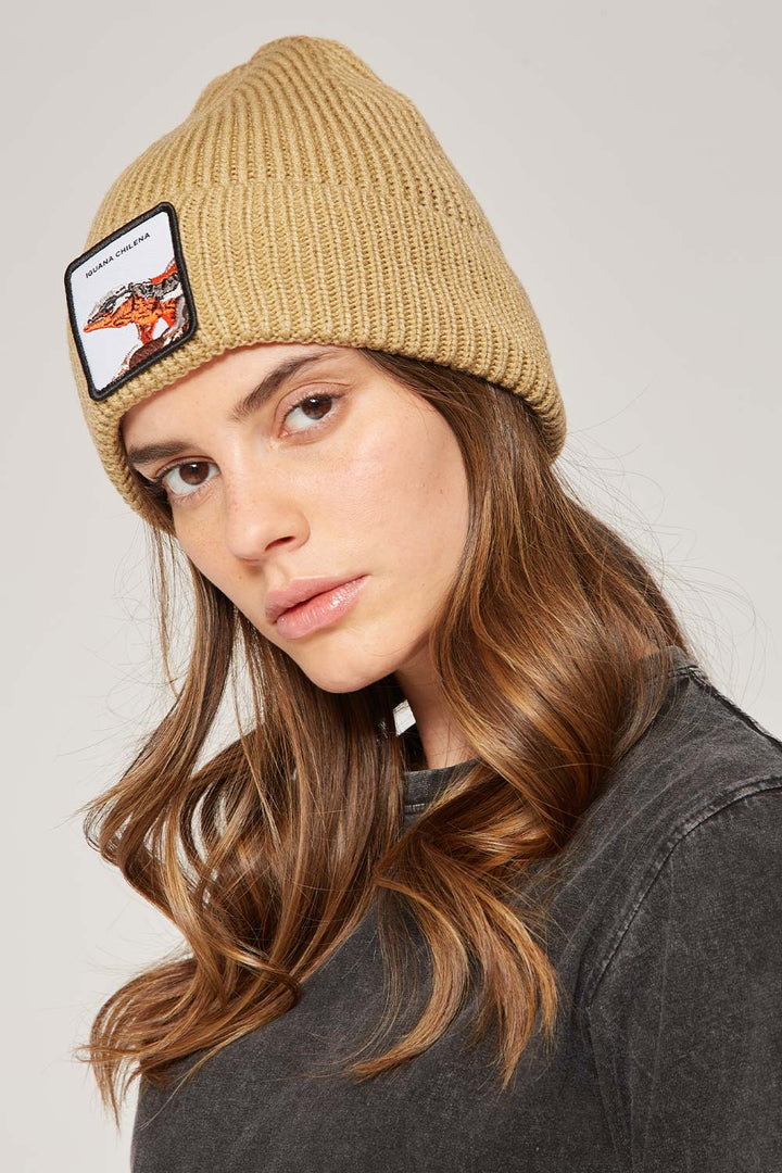 Gorro Iguana Chilena Ribbed Reciclado Fit Corto Mostaza