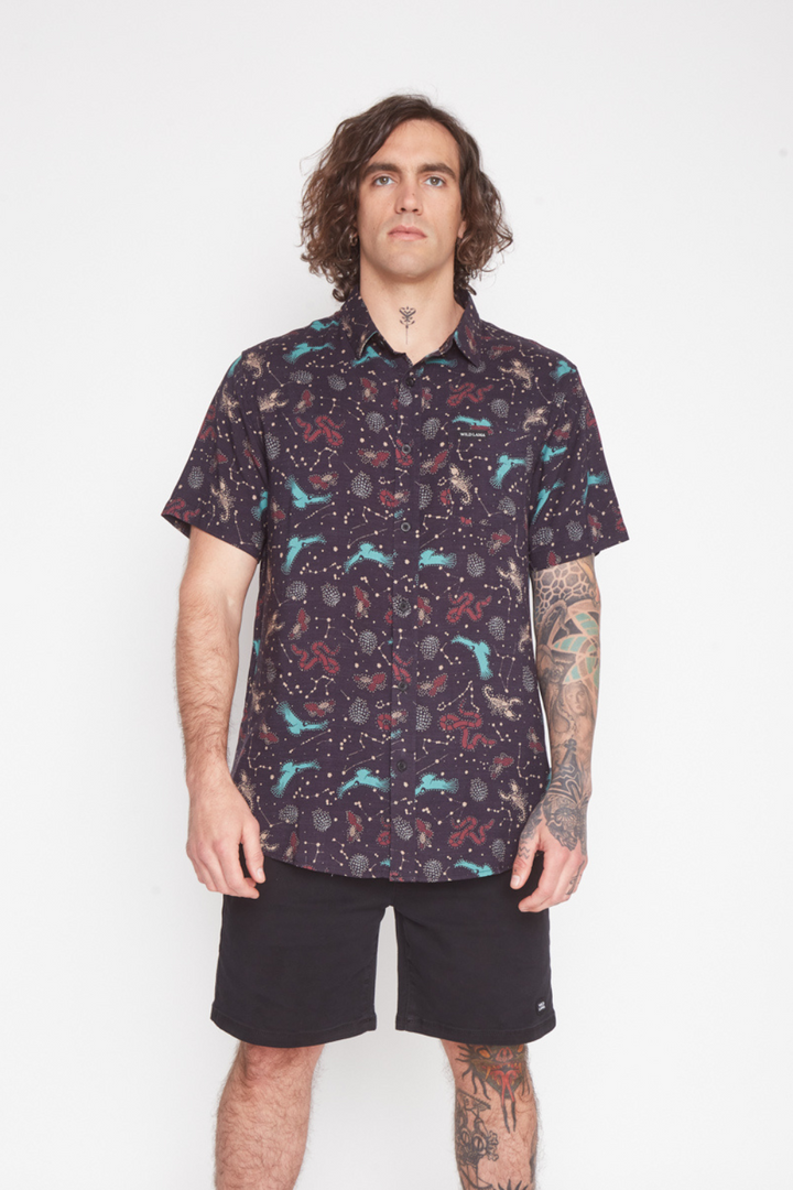 Guayabera Mero Negro Animales Hombre