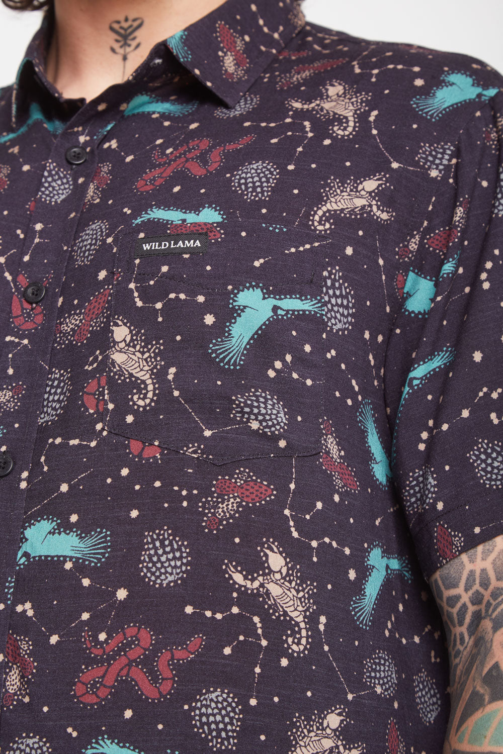 Guayabera Mero Negro Animales Hombre