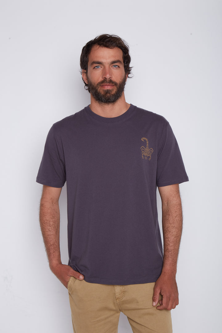 Polera Animal Orgánica Negra Hombre