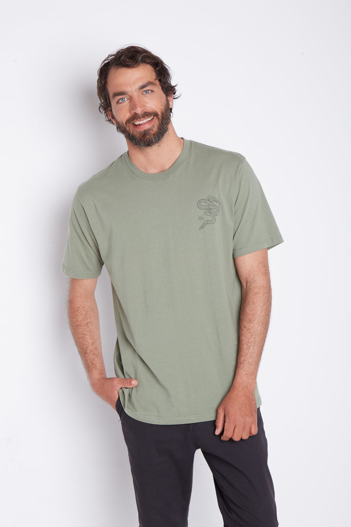 Polera Animal Orgánica Verde Oliva Hombre