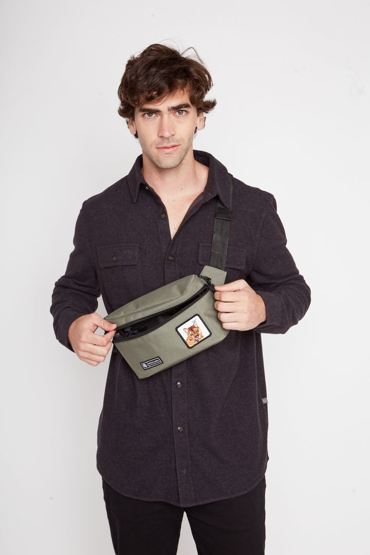 Banano Puma Reciclado Con Causa Verde