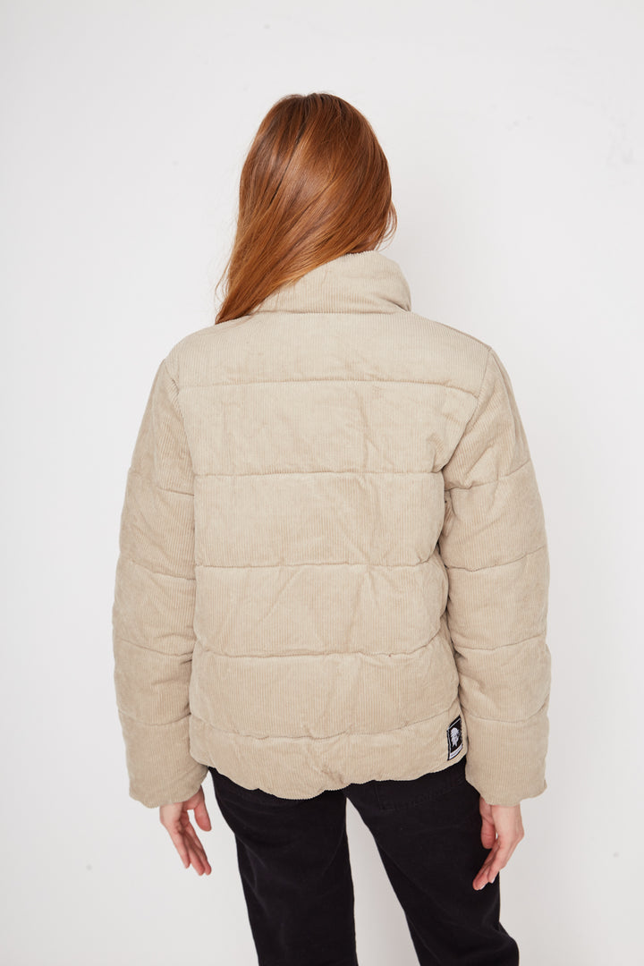 Parka Chic Puffa Orgánica Reciclada Café Mujer