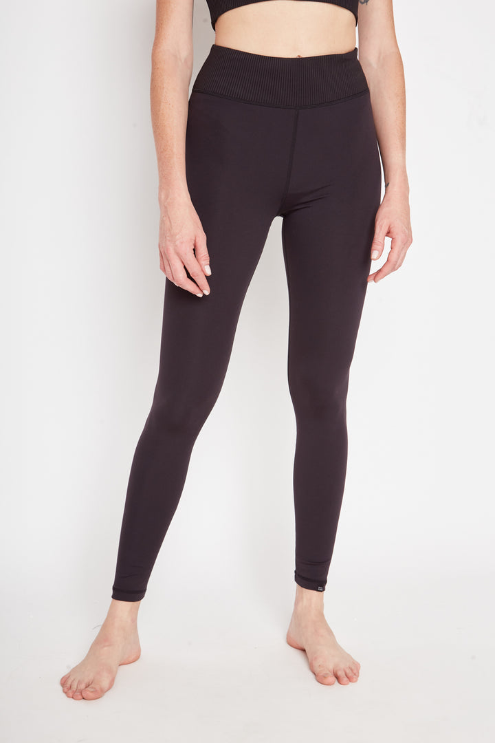 Calzas Estela Reciclado Negro Mujer MOVE